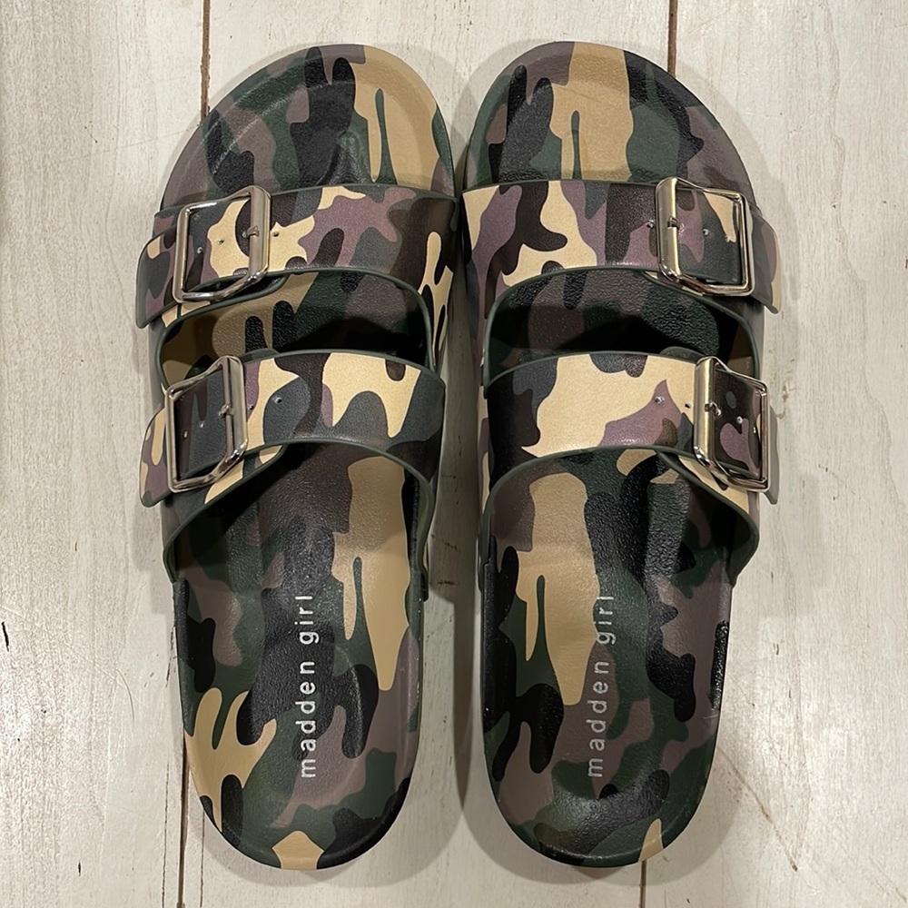 Steve Madden Teddy-T Sandals
